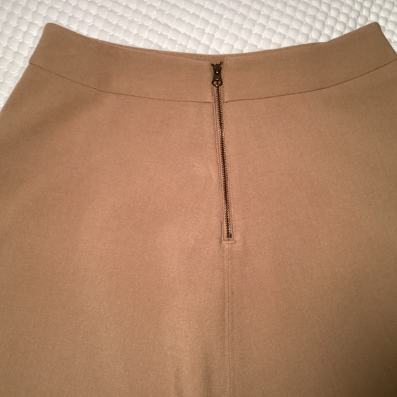 AnnTaylor Loft A-line Skirt Size 2 - Picture 2 of 4